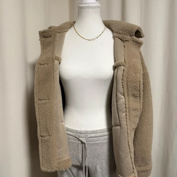 FOREVER21 Cozy Tan Sherpa Shacket - Picture 4 of 5